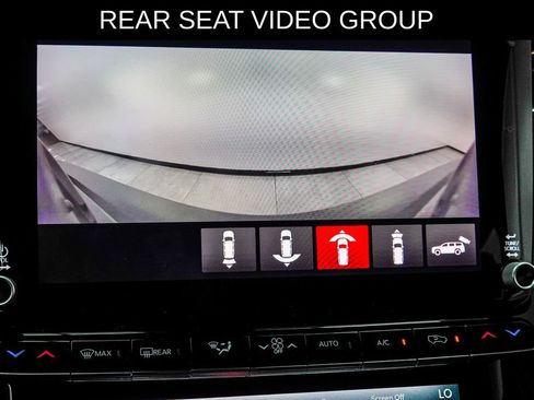 Used 2023 Jeep Grand Wagoneer Series III w/ Rear Seat Video Group 1 AWD/4WD image 29