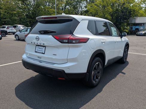 New 2025 Nissan Rogue SV image 6