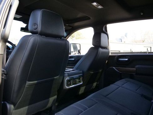 Used 2022 Chevrolet Silverado 2500 High Country w/ Z71 Off-Road Package image 30