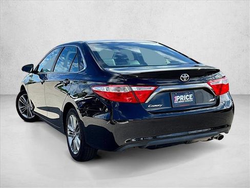 Used 2017 Toyota Camry SE image 13