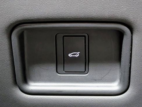 Used 2025 Land Rover Range Rover Sport SE AWD/4WD image 30