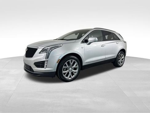 Used 2020 Cadillac XT5 Sportv image 2