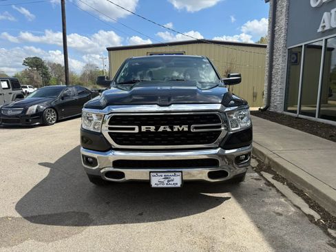 Used 2022 RAM 1500 Big Horn AWD/4WD image 3