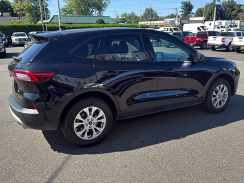Used 2025 Ford Escape Active AWD/4WD image 9