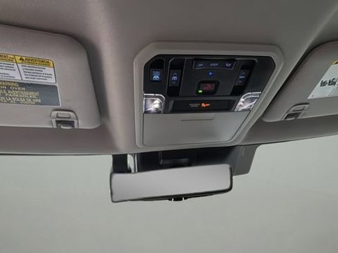 Used 2022 Toyota Tundra Limited image 28