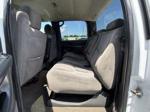 Used 2007 Chevrolet Silverado 3500 LT w/ Onstar Plus Package RWD image 16
