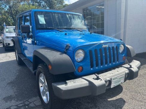 Used 2011 Jeep Wrangler Unlimited Sport image 7
