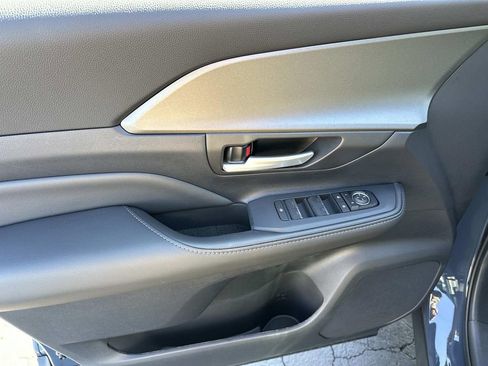 New 2026 Toyota Grand Highlander AWD image 15