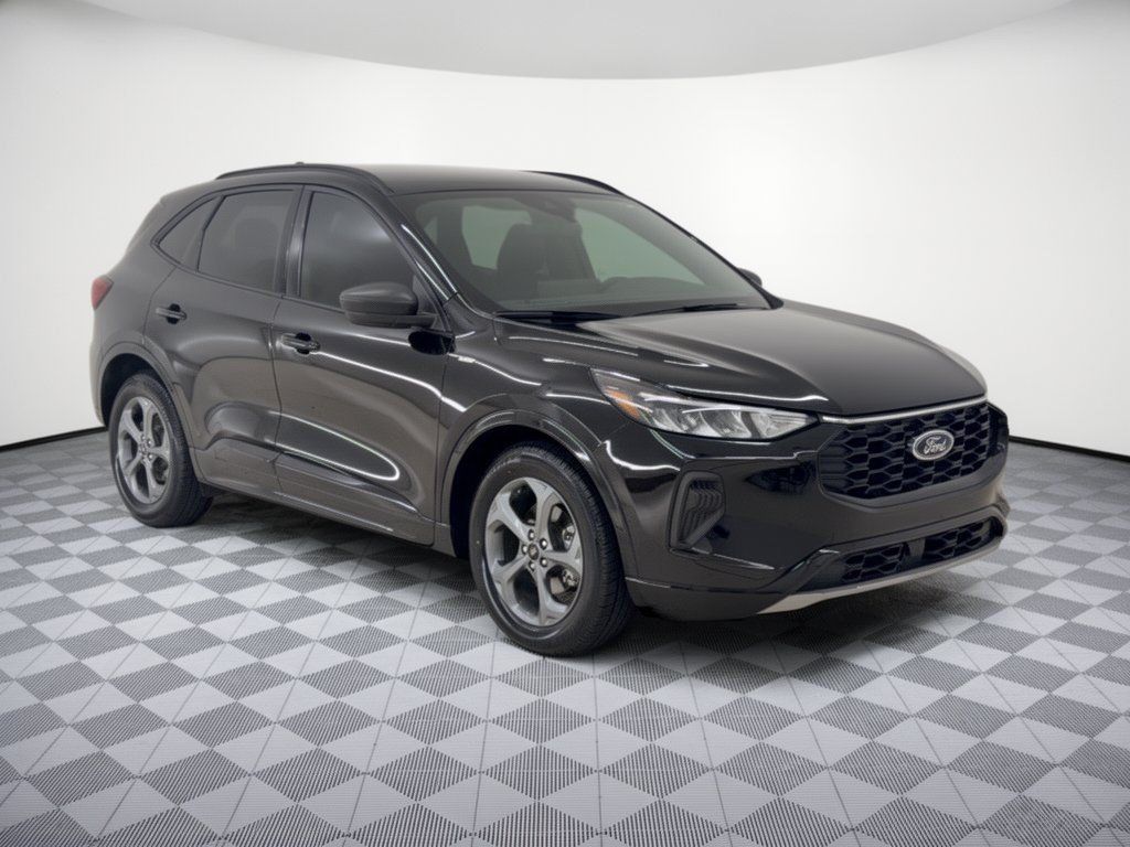 Certified 2023 Ford Escape ST-Line w/ Tech Pack #1 FWD image 7