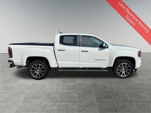 Used 2022 GMC Canyon Denali image 7