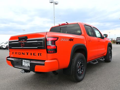 New 2026 Nissan Frontier PRO-4X w/ Pro-4x Convenience Package image 8