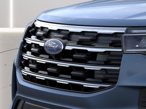 New 2026 Ford Explorer Active AWD/4WD image 17