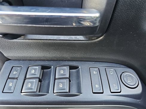 Used 2018 Chevrolet Silverado 1500 LT w/ All Star Edition image 26