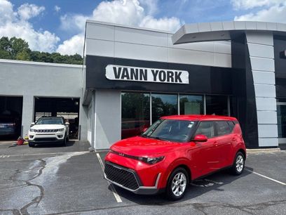 Used 2024 Kia Soul LX w/ Option Group 015