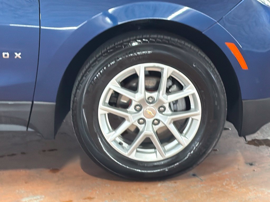 Used 2023 Chevrolet Equinox LS w/ LS Convenience Package FWD image 9