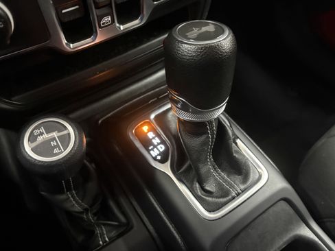 Used 2021 Jeep Wrangler Unlimited Sahara image 26