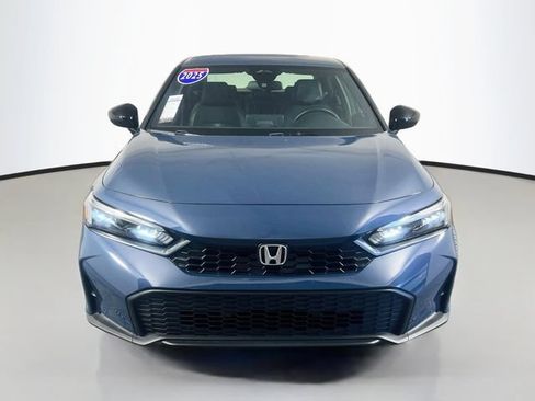 Used 2025 Honda Civic Sport image 3