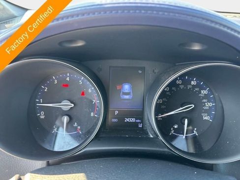 Used 2020 Toyota C-HR XLE image 19