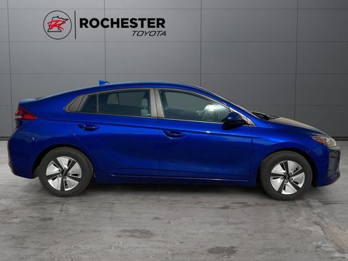 Used 2022 Hyundai Ioniq Blue FWD image 6