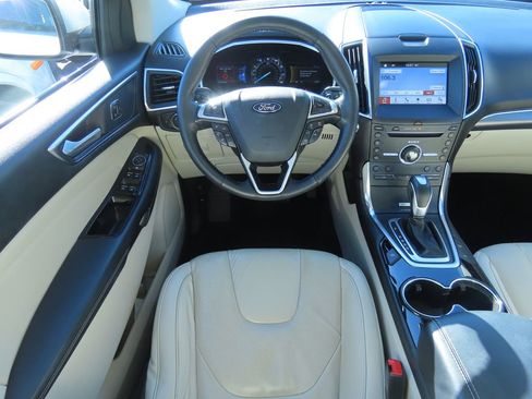 Used 2016 Ford Edge Titanium w/ Equipment Group 302A image 5