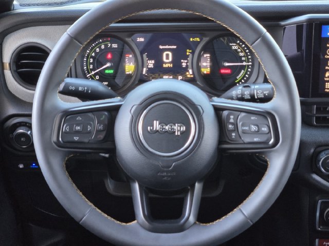 Used 2024 Jeep Wrangler Unlimited AWD/4WD image 28