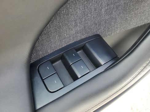 Used 2021 Tesla Model S Long Range image 27