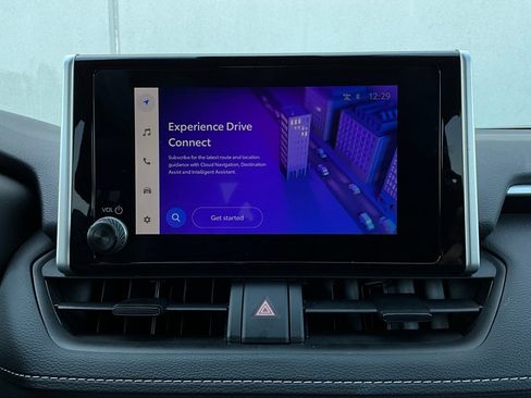 Used 2025 Toyota RAV4 XLE image 30