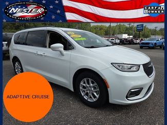 Used 2022 Chrysler Pacifica Touring-L video 1