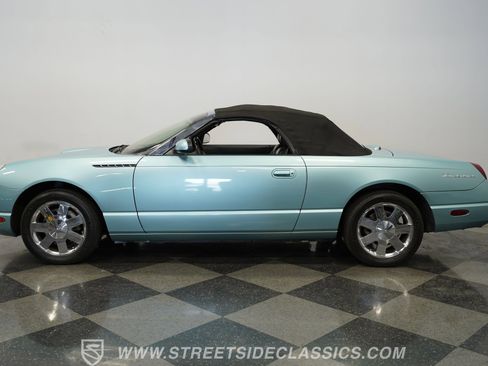 Used 2002 Ford Thunderbird RWD image 29