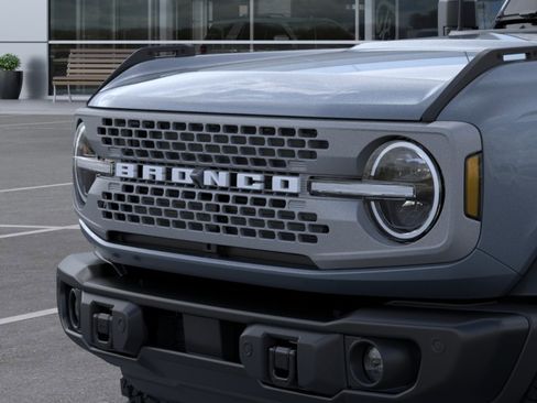 New 2025 Ford Bronco Badlands AWD/4WD image 19