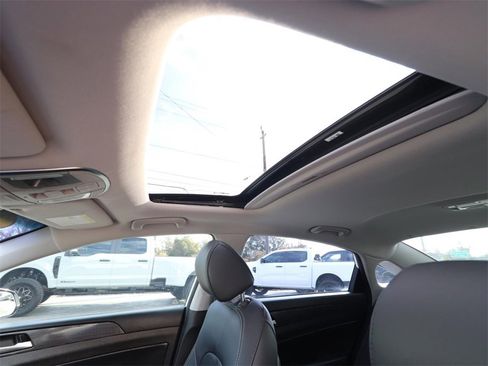 Used 2018 Hyundai Sonata Limited image 4