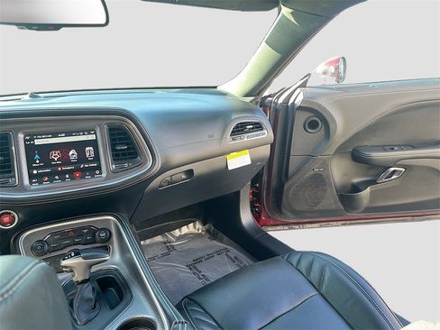 Used 2022 Dodge Challenger SRT Hellcat w/ Plus Package image 25