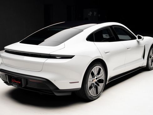 Used 2023 Porsche Taycan w/ Premium Package image 30