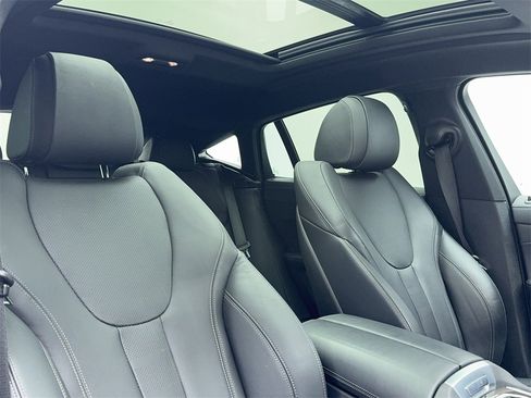 Used 2022 BMW X6 xDrive40i w/ M Sport Package image 45