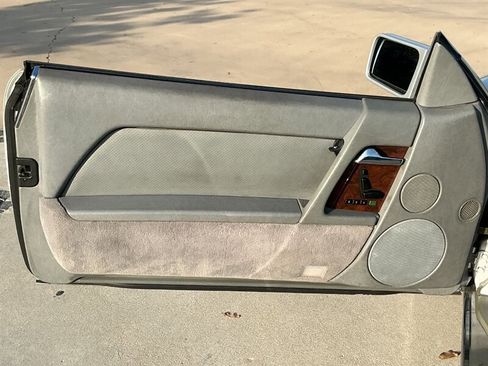 Used 1990 Mercedes-Benz 500 SL image 30