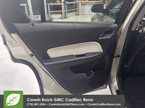 Used 2014 GMC Terrain SLT image 27