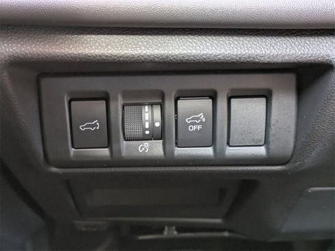 Certified 2025 Subaru Outback Limited w/ Popular Package #2 image 28