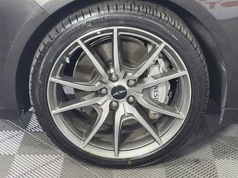 Used 2025 Genesis G70 2.5T AWD/4WD image 10
