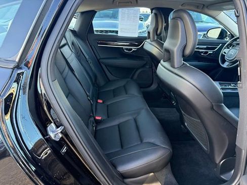 Used 2017 Volvo S90 T6 Momentum w/ Vision Package image 18