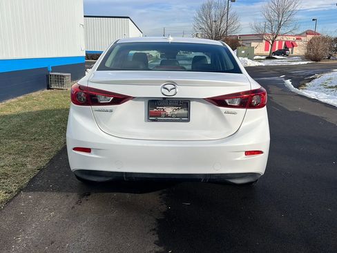 Used 2018 MAZDA MAZDA3 Touring image 6