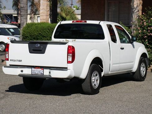 Used 2017 Nissan Frontier S image 9