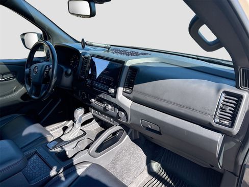Used 2022 Nissan Frontier PRO-4X w/ Pro-4X Premium Package image 28
