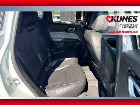 Used 2025 Jeep Compass Limited AWD/4WD image 19