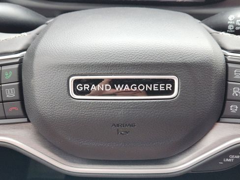 New 2026 Jeep Grand Wagoneer 4WD image 38