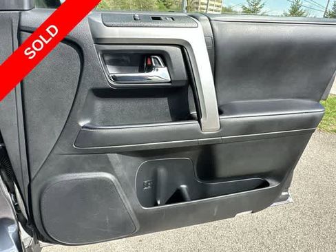 Used 2023 Toyota 4Runner SR5 Premium w/ Moonroof Package AWD/4WD image 23
