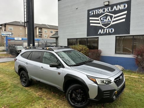 Used 2023 Subaru Outback Wilderness image 2