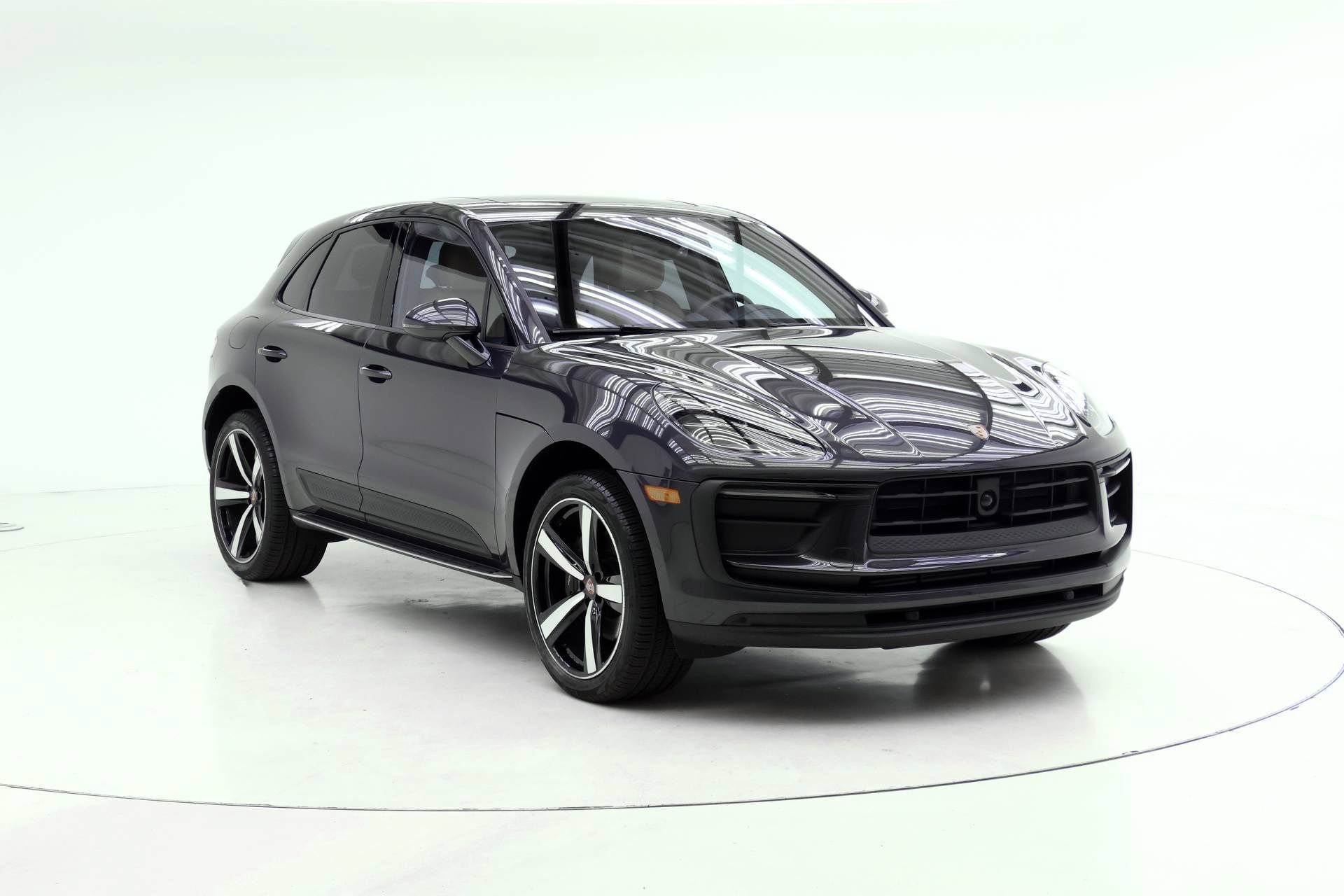 Used 2026 Porsche Macan AWD/4WD image 9