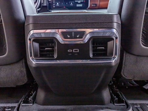 Used 2024 GMC Sierra 2500 Denali Ultimate AWD/4WD image 30