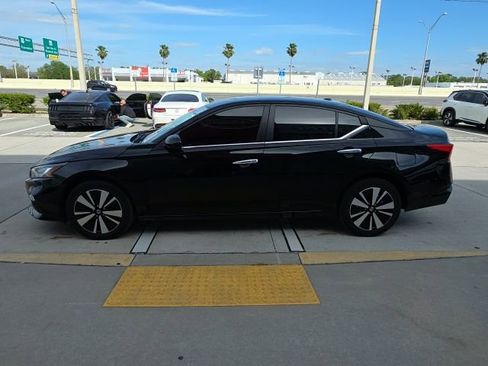 Used 2022 Nissan Altima 2.5 SV AWD/4WD image 7