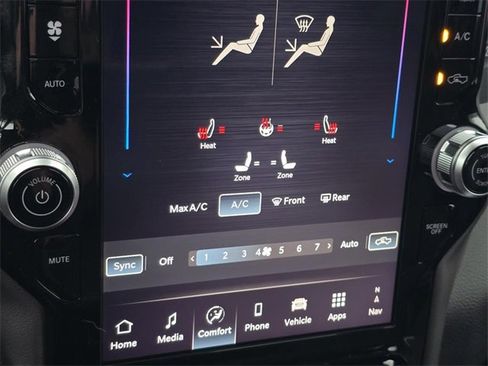 New 2026 RAM 1500 4x4 Crew Cab image 10